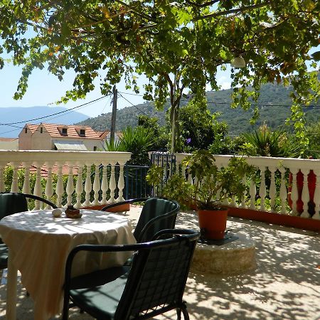 Logaras Apartments Agia Efimia Bagian luar foto